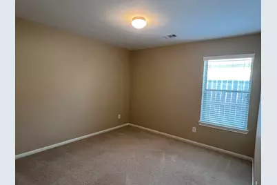 211 Hawks View Drive, La Marque, TX 77568 - Photo 12