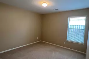 211 Hawks View Dr, La Marque, TX 77568 - Photo 12