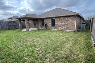 211 Hawks View Dr, La Marque, TX 77568 - Photo 20