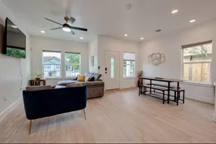 5122 Southwind St, Houston, TX 77033 - Photo 6
