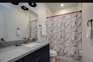 5122 Southwind St, Houston, TX 77033 - Photo 16