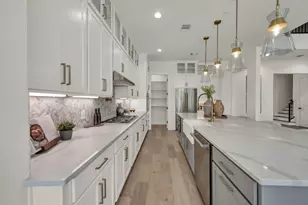 9537 Kerrwood Ln, Houston, TX 77080 - Photo 14