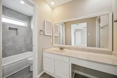 10311 Richmond Hill Drive, Houston, TX 77041 - Photo 14