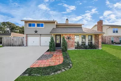601 E Castle Harbour Drive, Friendswood, TX 77546 - Photo 1