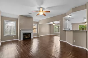 111 Jamestown Ave, Clute, TX 77531 - Photo 4
