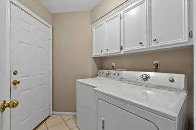 111 Jamestown Avenue, Clute, TX 77531 - Photo 28
