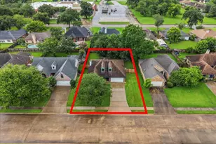 111 Jamestown Ave, Clute, TX 77531 - Photo 32