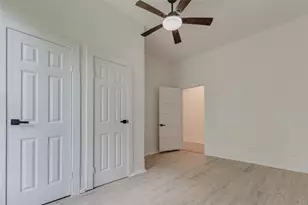 1302 Ross St, La Marque, TX 77568 - Photo 12