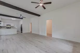 1302 Ross St, La Marque, TX 77568 - Photo 6