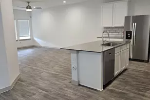 12816 Heddington Grv Ln, Houston, TX 77047 - Photo 2