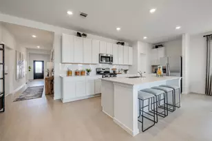 511 Robin St, Angleton, TX 77515 - Photo 16