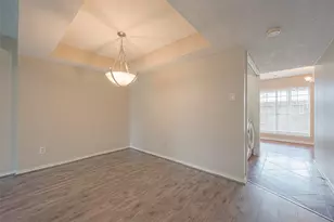 10217 Longmont Dr, Houston, TX 77042 - Photo 10