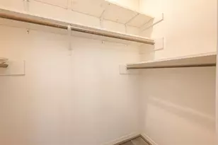 10217 Longmont Dr, Houston, TX 77042 - Photo 30