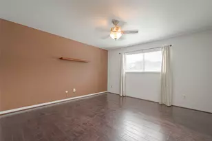 10217 Longmont Dr, Houston, TX 77042 - Photo 20