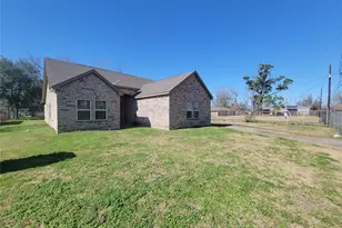 6303 Tuskegee St, Houston, TX 77091 - Photo 12