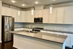 10916 Cannes Memorial Dr, Houston, TX 77043 - Photo 8