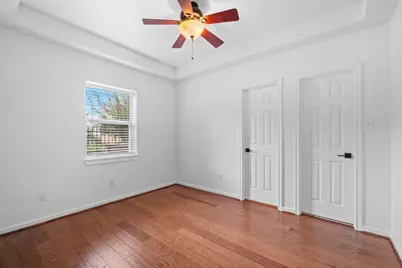 1128 W 26th Street, Houston, TX 77008 - Photo 8