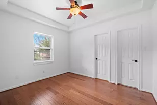 1128 W 26th St, Houston, TX 77008 - Photo 8