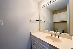 11504 Main Pine Dr, Houston, TX 77025 - Photo 12