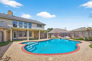 3111 Barnhill Ln, Sugar Land, TX 77479 - Photo 2