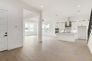 6816 Hartland Ave, Houston, TX 77055 - Photo 16