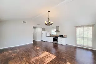 289 Broken Arrow Trail, Goodrich, TX 77335 - Photo 10