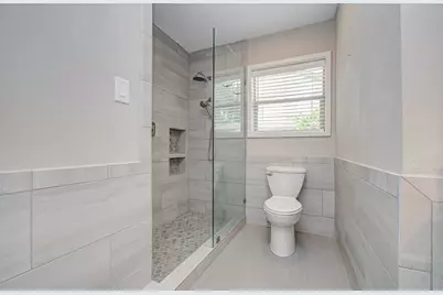 10715 Candlewood Drive, Houston, TX 77042 - Photo 8