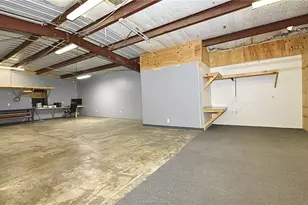 409 N Stone St, Caldwell, TX 77836 - Photo 12