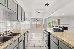 6327 Lynkat Ln, Houston, TX 77083 - Photo 12