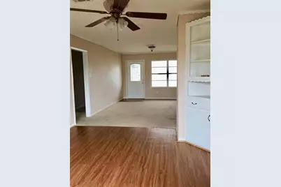 2206 18th Avenue N, Texas City, TX 77590 - Photo 2