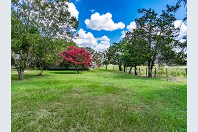 1466 County Road 253, Weimar, TX 78962 - Photo 4