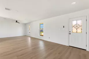 715 Pamela Dr, Baytown, TX 77521 - Photo 8