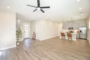 1223 W Tidwell Rd, Houston, TX 77091 - Photo 10