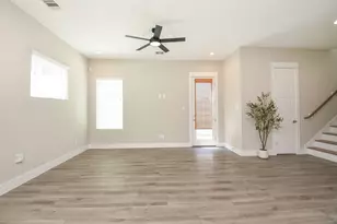 1223 W Tidwell Rd, Houston, TX 77091 - Photo 10