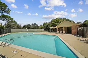 11846 Barryknoll Ln, Houston, TX 77024 - Photo 34
