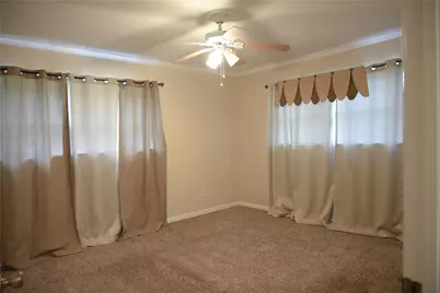 2117 Pecan Street, Dickinson, TX 77539 - Photo 10