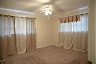 2117 Pecan St, Dickinson, TX 77539 - Photo 10