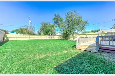 2214 11th Avenue N, Texas City, TX 77590 - Photo 24