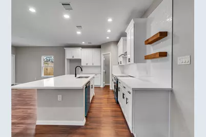 8029 Ritz Street, Houston, TX 77028 - Photo 10