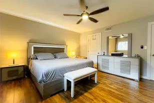 637 S Ripple Creek Dr, Houston, TX 77057 - Photo 14