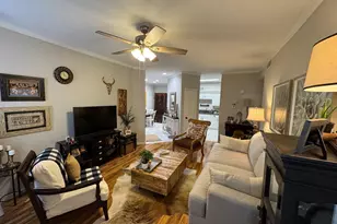 2011 Spenwick Dr, Houston, TX 77055 - Photo 4