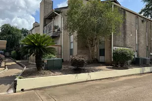 2011 Spenwick Dr, Houston, TX 77055 - Photo 24