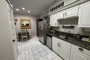 2011 Spenwick Dr, Houston, TX 77055 - Photo 10