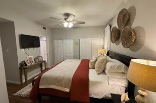 2011 Spenwick Dr, Houston, TX 77055 - Photo 14