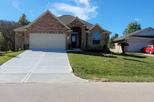 419 Lazy Ln, Montgomery, TX 77356 - Photo 2