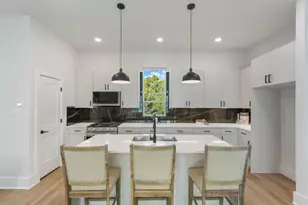 4710 Thornton Villas Ln, Houston, TX 77018 - Photo 10