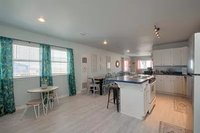 510 Oyster Street, Surfside Beach, TX 77541 - Photo 8