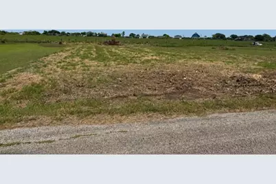 206 Creekside Drive, Bay City, TX 77414 - Photo 6