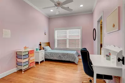 2418 Lazybrook Drive, Houston, TX 77008 - Photo 16