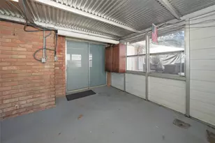 10618 Wickersham Ln, Houston, TX 77042 - Photo 22